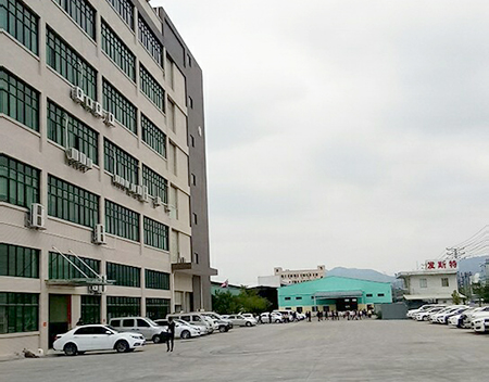 �|ݸ���S������{���b����